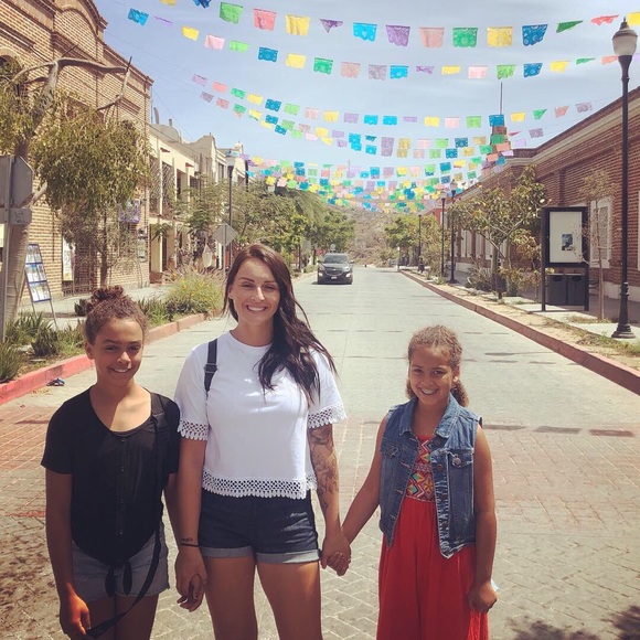 Meet your Posher, Sharon - Picture 1 of 1